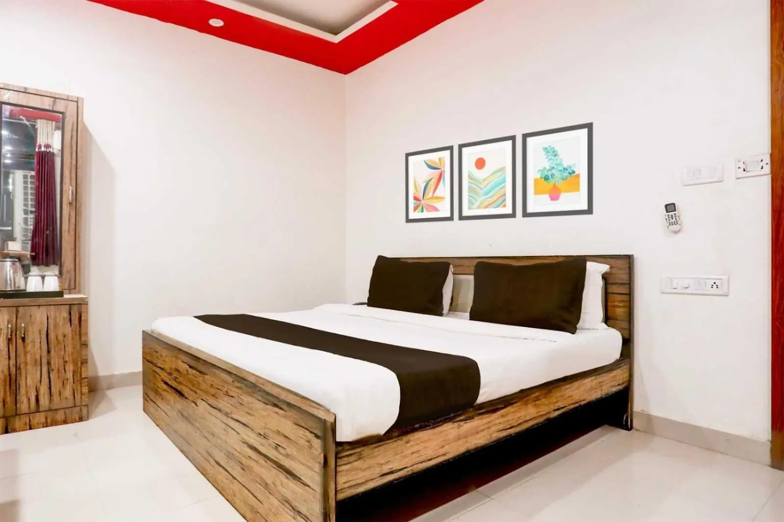 Hotel O Blue Mountain Udaipur